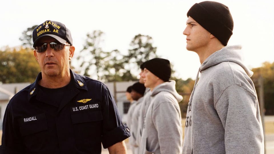 Kevin Costner a Ashton Kutcher